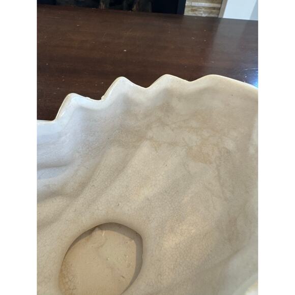 McCoy Pottery White Shell Planter Pair Vintage Ceramic Pedestal Bowls Set - Picture 14 of 16